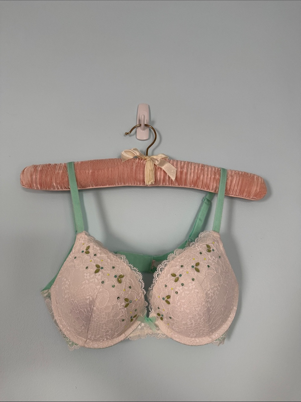 Victoria's Secret Turquoise and White Dream Angels Push-up Bra